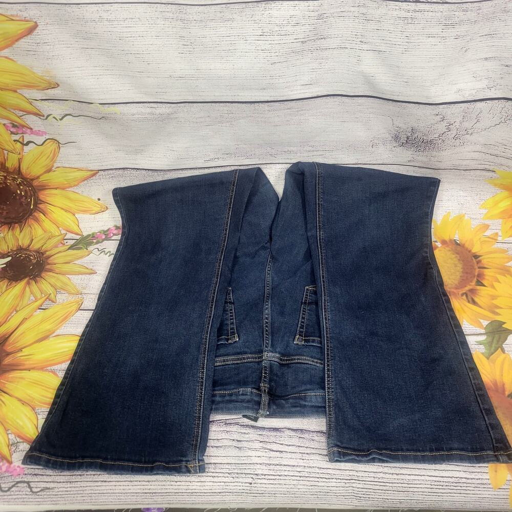 Lane Bryant‎ Medium Wash Jeans Plus Size 22R - Picture 2 of 7